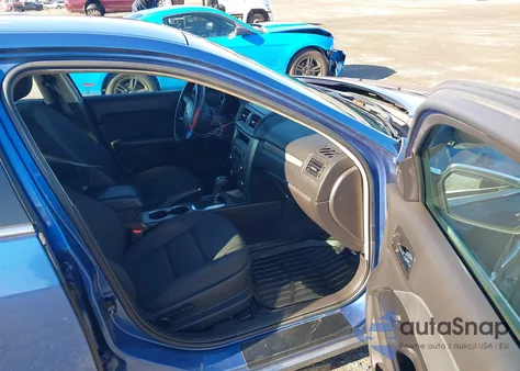 2010 Ford Fusion Se из США, поврежденный, VIN 3FAHP0HA4AR141950